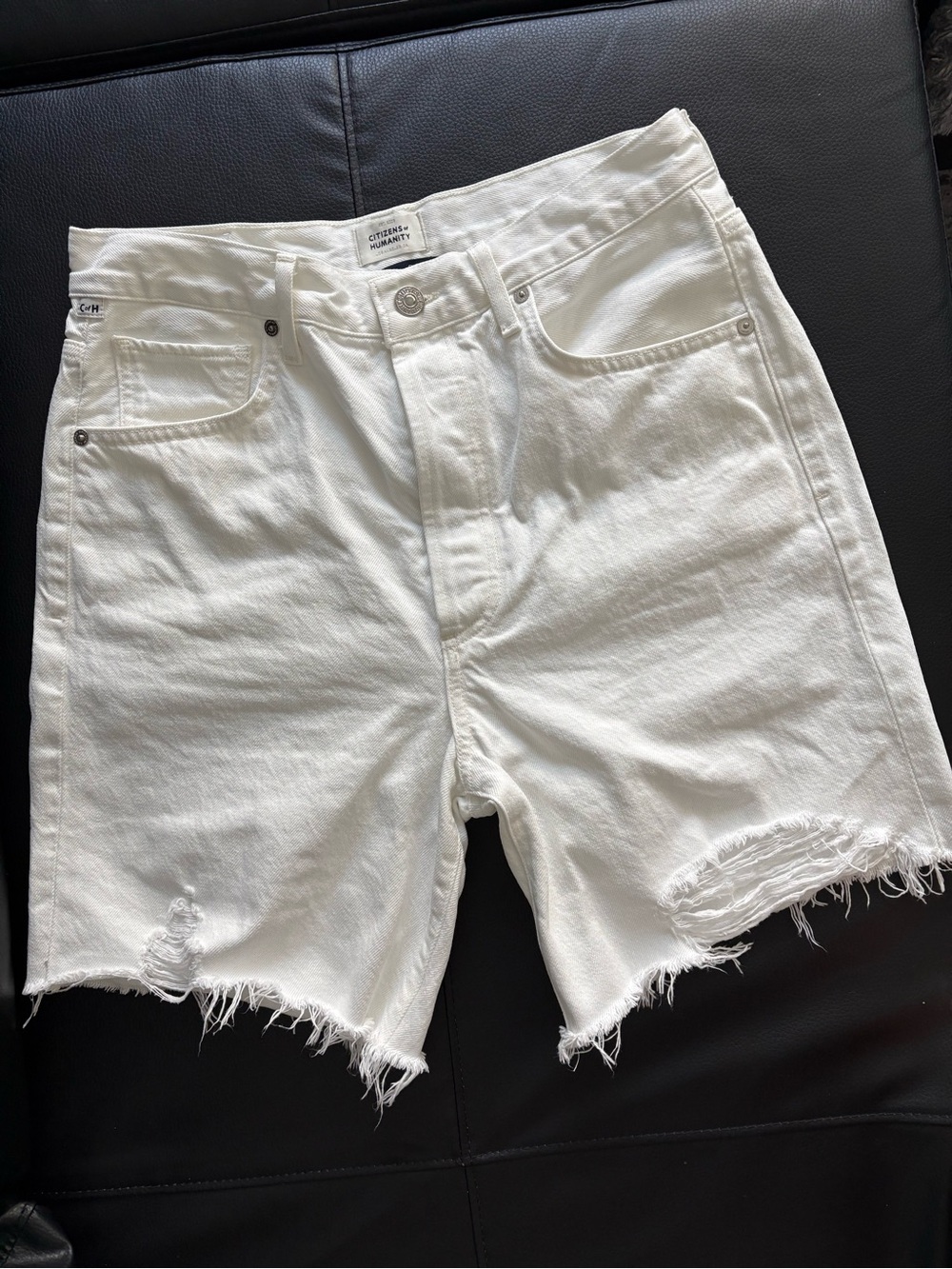 Citizen Of Humanity Camilla Frayed Hem Denim Shorts High Rise in Cream
